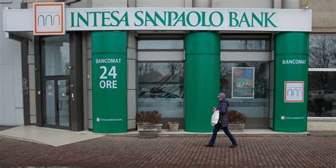 Banca Intesa San Paolo vicino a me e in zona .